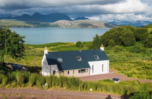 The Hebrides Cottage | 3 bedroom accommodation in Fearnbeg, near Applecross