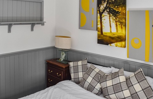 Doncaster Cottage | 3 bedroom accommodation in New Rossington, near Doncaster