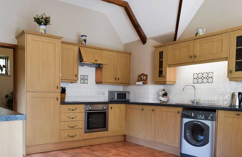 Charlton-on-Otmoor Cottage | 3 bedroom accommodation in Ambrosden
