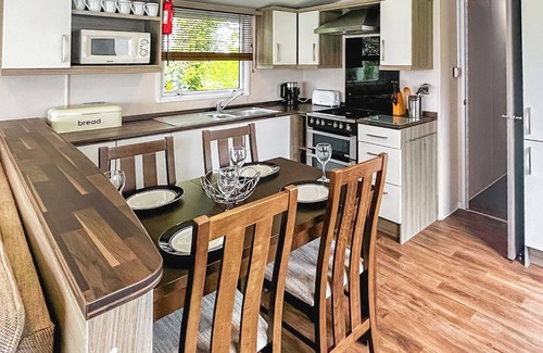 Ningwood House | 3 bedroom accommodation in Newbridge, Nr Yarmouth