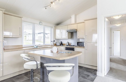 White Cross Ski Chalet | 3 bedroom accommodation in Newquay