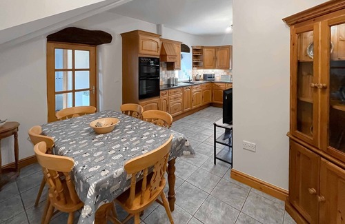 Llanuwchllyn Cottage | 3 bedroom accommodation in Llanuwchlyn, near Bala