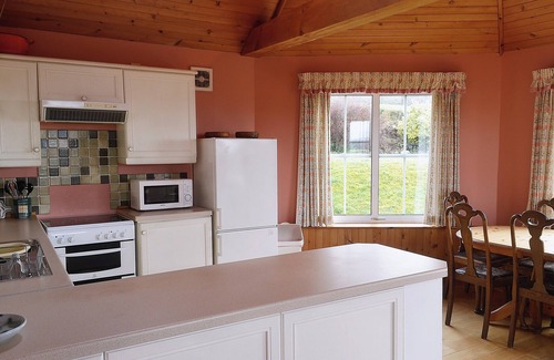 Balintore Cottage | 3 bedroom accommodation in Bayfield, Nigg
