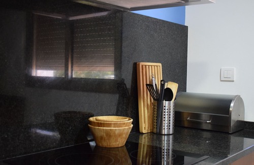 Altafulla Apartment | 3 Bedroom Air Conditioned Apartment With Large Terrace And Community Pool