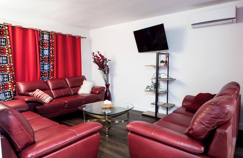 Mauricie Apartment | 3-BEDROOM ALL-INCLUSIVE APARTMENT IN THE HEART OF EVERYTHING