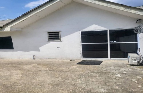 Port Harcourt Apartment | 3 bedroom apartment in a friendly neighborhood 4 mins from Yakubu Gowon stadium.