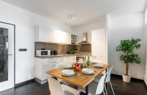 Karlin Apartment | 3 bedroom apartment near center of Prague