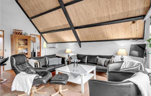 Skovmose House | 3 Bedroom Awesome Home In Sydals