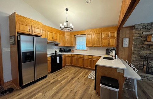 New London House | 3 bedroom Badin Lake home nestled in a quiet cove by Uwharrie National Forest