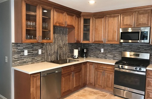 Downtown House | 3 bedroom beach beauty with everything! Pets are allowed