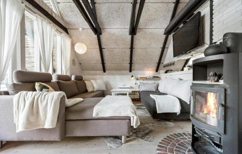 Udsholt House | 3 Bedroom Beautiful Home In Gilleleje