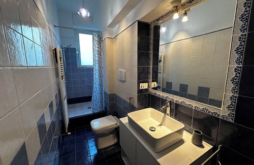 Parioli Bed & Breakfast | 3-bedroom bed & breakfast in perfect Roma with WiFi, AC