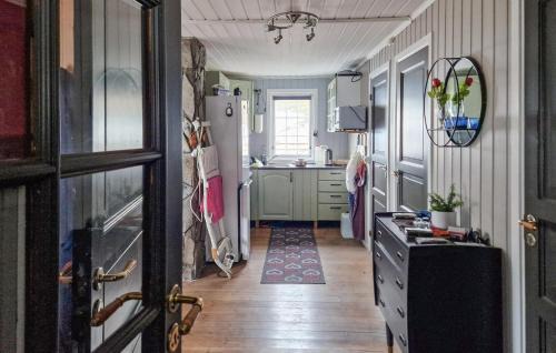 Masy House | 3 Bedroom Cozy Home In Snefjord