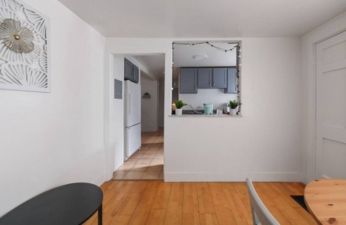 Poets Corner Apartment | 3 bedroom flat in Berkeley's Poet's Corner
