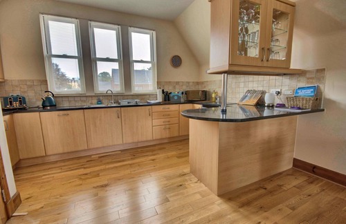 Dornoch House | 3-bedroom, fully furnished townhouse overlooking the historic Dornoch Square.