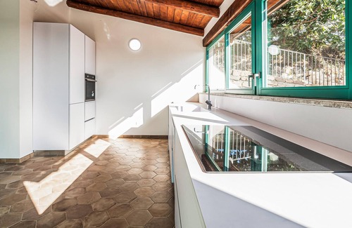 Vatolla House | 3 bedroom gorgeous home in Perdifumo