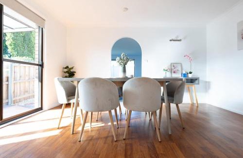Prospect Vale House | 3 Bedroom Home: Parking & WiFi