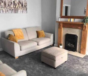 Brighouse Apartment | 3 Bedroom House Brighouse
