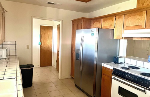 Squaw Valley House | 3-bedroom house in fantastic Yokuts Valley with AC, WiFi
