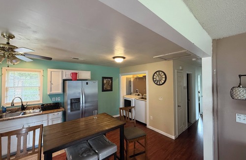 Kannapolis House | 3-bedroom house in charming Kannapolis with AC