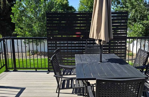 Post Falls House | 3-bedroom house in welcoming Post Falls with WiFi, AC