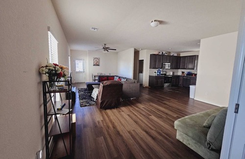 Converse House | 3-bedroom house in wonderful Converse with AC