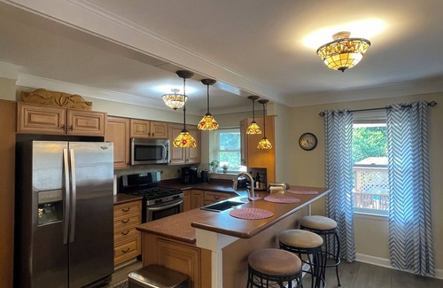 Overlea House | 3-bedroom house with Pool