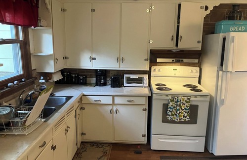 Ontonagon House | 3-bedroom house with path to beach right from the yard!