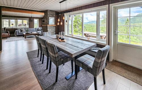 Kongsberg House | 3 Bedroom Lovely Home In Skollenborg