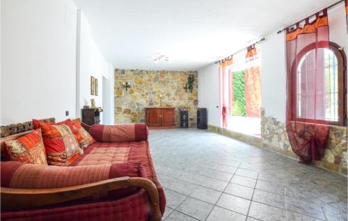 Partinico House | 3 Bedroom Lovely Home In Borgetto