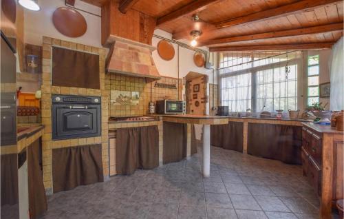 Partinico House | 3 Bedroom Lovely Home In Borgetto