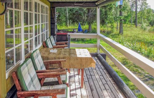 Baksjobodarna House | 3 Bedroom Lovely Home In Bräcke
