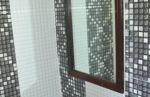 Amitie House | 3 BEDROOM - MAIN HOUSE - MY OZI PERL