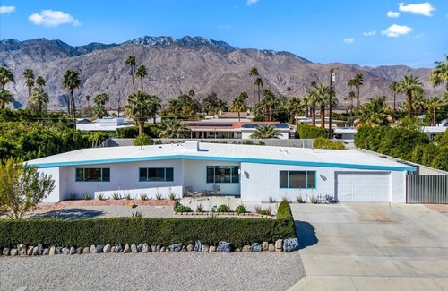Palm Springs House | 3-bedroom Meiselman Retreat in serene Palm Springs with AC
