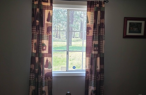 Coffee Creek House | 3-bedroom mobile home in fabulous Coffee Creek