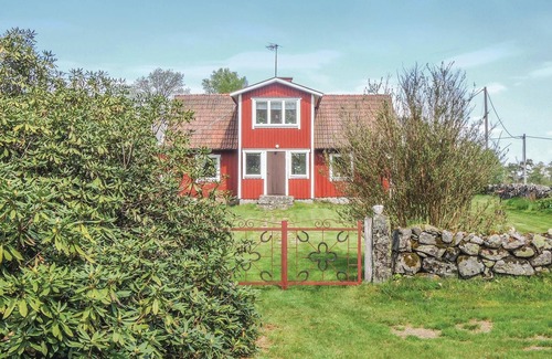 Markaryd Municipality House | 3 bedroom nice home in Strömsnäsbruk