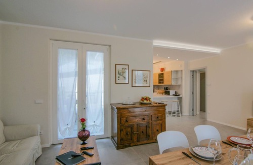Ripa-Pozzi-Ponterosso House | 3 bedroom nice home in Ripa