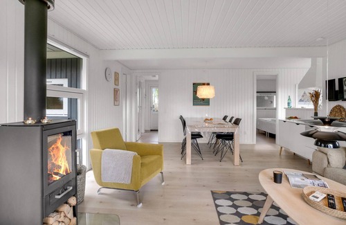 Skodshoved House | 3 bedroom pet friendly home in Knebel