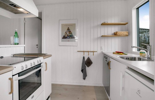 Skodshoved House | 3 bedroom pet friendly home in Knebel