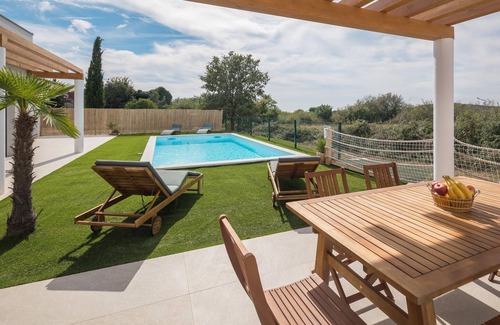 Krmed House | 3 bedroom pet friendly home in Krmed