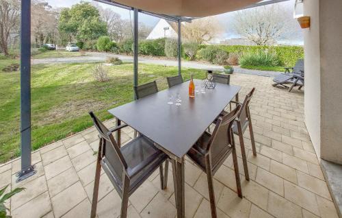 Arzal House | 3 Bedroom Pet Friendly Home In Arzal
