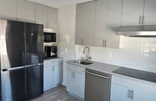 North New Hyde Park House | 3 Bedroom Renovated Model House