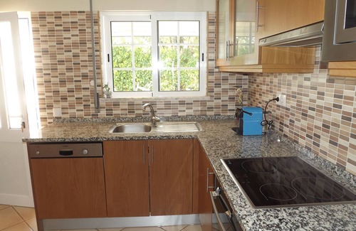 Albufeira Villa | 3 bedroom single storey house, close to all services