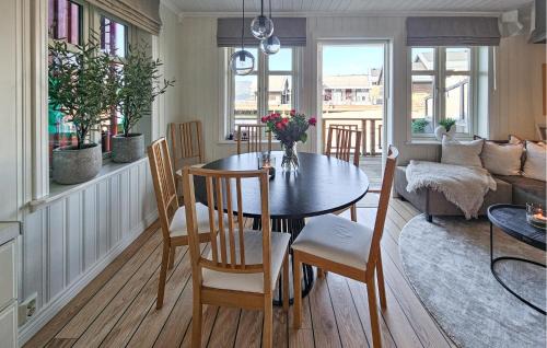 Holmsbu House | 3 Bedroom Stunning Home In Holmsbu