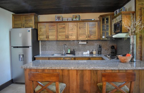 La Joya Villa | 3-bedroom villa in serene Jarabacoa. Enjoy a peaceful getaway!
