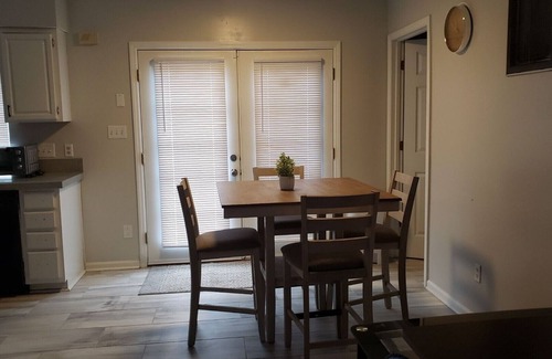 Toddville Road House | 3 bedroom with open loft home Close to Airport