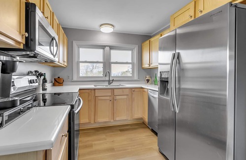 Ripley Apartment | 3 bedrooms Cape Cod at an award wining vineyard -nSparkling Ponds Winery