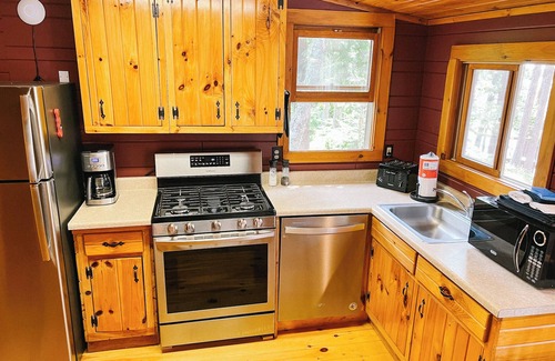 Cook Cabin | 3-BR 1BA cabin ON VERMILION with wifi, beach, sauna, beach, game room, tennis