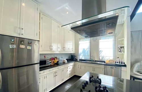 Cherngtalay Villa | 3 BR Pool Villa - Daily Cleaning - Walk to Bangtao Beach, Shops and Restaurants