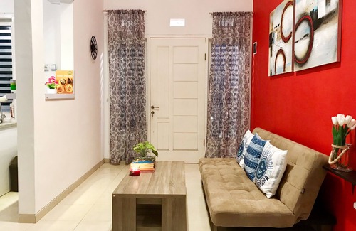 Oro Oro Ombo House | 3 BR Villa, 1 Minute from Jatim Park 2, Fast Wi-Fi